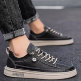 Tênis de Couro Preto