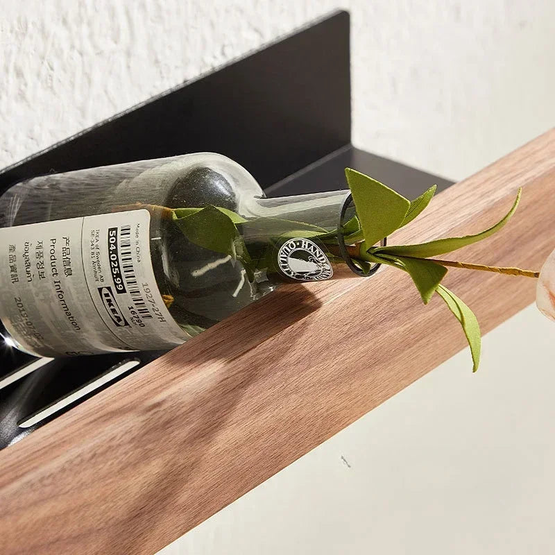 A Prateleira Punch-Free de Madeira Maciça com Alumínio combina resistência e design sofisticado, oferecendo uma solução prática para organização sem a necessidade de perfurações na parede. Fabricada com madeira maciça de alta qualidade e estrutura em alumínio, garante durabilidade e estabilidade, ideal para ambientes que exigem funcionalidade aliada à estética refinada. Fácil de instalar, é perfeita para otimizar espaços com segurança e elegância.