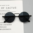 Adote o visual ousado com estes óculos de sol retro estilo punk: armação metálica redonda colorida, lentes acrílicas com proteção UV400 — perfeito para mulheres que querem estilo e proteção ao ar livre