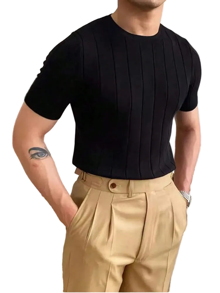 Camiseta masculina gola careca slim fit confortável e versátil. Ideal para looks casuais modernos com caimento perfeito e estilo minimalista.