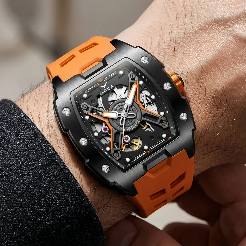 Descubra o relógio automático ONOLA Rose Gold. Design skeleton vazado, acabamento premium, pulseira de silicone confortável e resistência à água para o dia a dia.