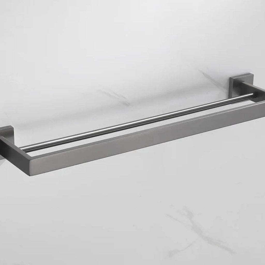 Kit Acessórios Para Banheiro 5 Peças Inox Grafite Escovado, reúne cinco peças essenciais com acabamento sofisticado e durável. Projetado para oferecer resistência à corrosão e facilidade de limpeza, combina funcionalidade e estilo moderno, valorizando qualquer ambiente. Ideal para quem busca qualidade profissional e design contemporâneo em cada detalhe do banheiro.