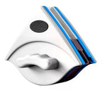 Limpador de Vidros Glass Master, oferece limpeza eficiente e sem manchas para todas as superfícies de vidro. Sua fórmula avançada remove sujeiras, gorduras e resíduos, garantindo transparência e brilho duradouros. Ideal para uso residencial e profissional, proporciona resultados rápidos e práticos, facilitando a manutenção da limpeza com qualidade superior.