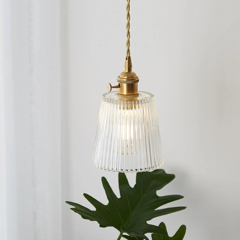 Luminária Pendente Vintage Nórdica com Listras de Vidro E27, Lustre Retro Cromado para Sala de Jantar, Cozinha ou Quarto. Adicione um toque de elegância ao seu ambiente