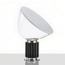 Luminária de mesa estilo radar nórdico-italiano com base em vidro e ferro, acabamento cromado polido. Design Art Deco, compatível com lâmpadas E27 (não inclusas), controle por botão embutido, ideal para ambientes de 10 a 15 m². Certificações UL, SAA, RoHS, FCC, CQC, CE, CCC.