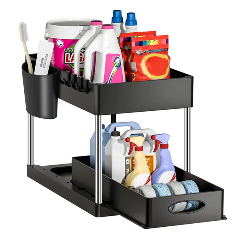 Organizador Multiuso de Limpeza com 2 Camadas é ideal para otimizar o espaço na pia, armário ou chão. Com design funcional, permite armazenar produtos de limpeza de forma organizada e acessível, facilitando o dia a dia.