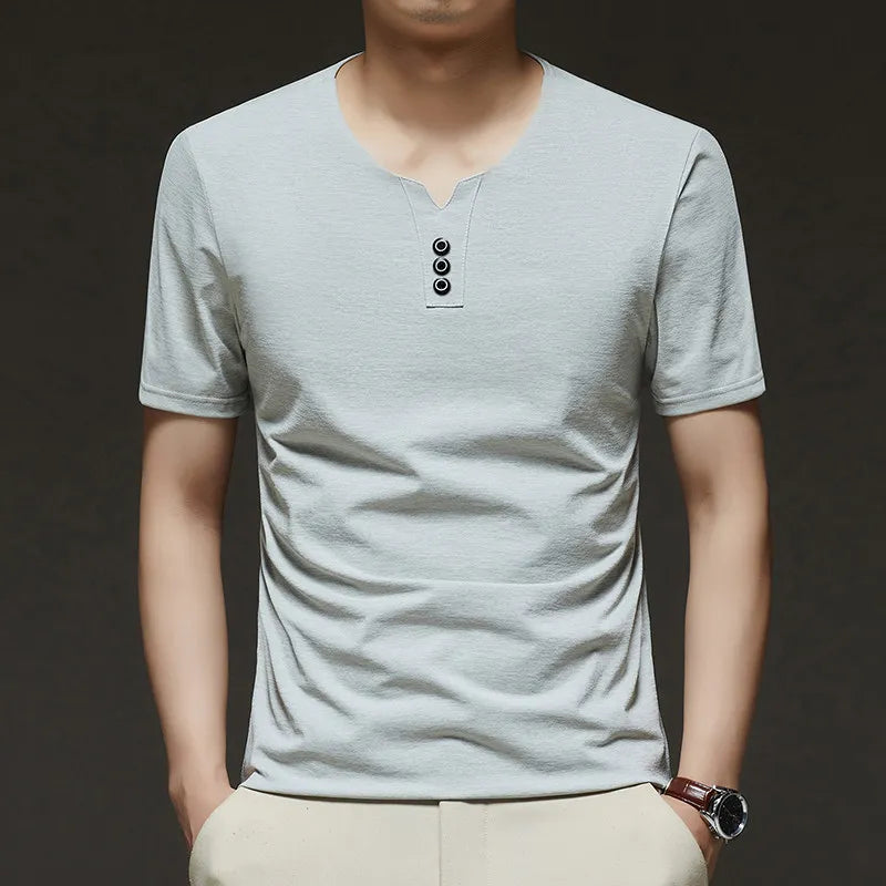 Camiseta Masculina Gola V Cavada com Botão