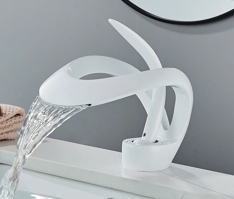 Torneira para Lavatório Cascata Luxo Monocomando