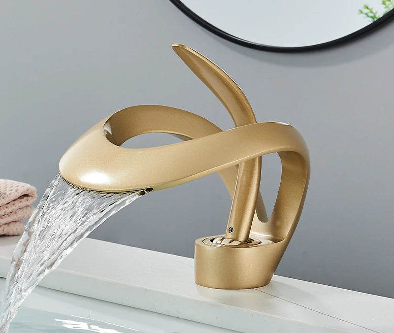 Torneira para Lavatório Cascata Luxo Monocomando