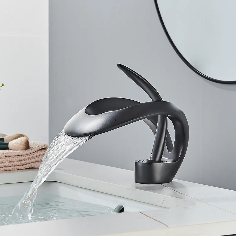 Torneira para Lavatório Cascata Luxo Monocomando