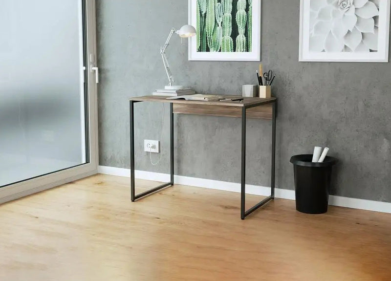 Urban Mesa Industrial 90×60cm Compacta Eficiência, Tampo Em MDP 15Mm FF Mel Com Estilo Moderno, Estrutura De Aço Preta Pintura Epóxi Alta Durabilidade, Suporta Até 20Kg Ideal Para Trabalho Com Laptop Monitor, Montagem Com Sistema Bolt Simples E Funcional, Limpeza Prática Com Pano Seco Sem Abrasivos