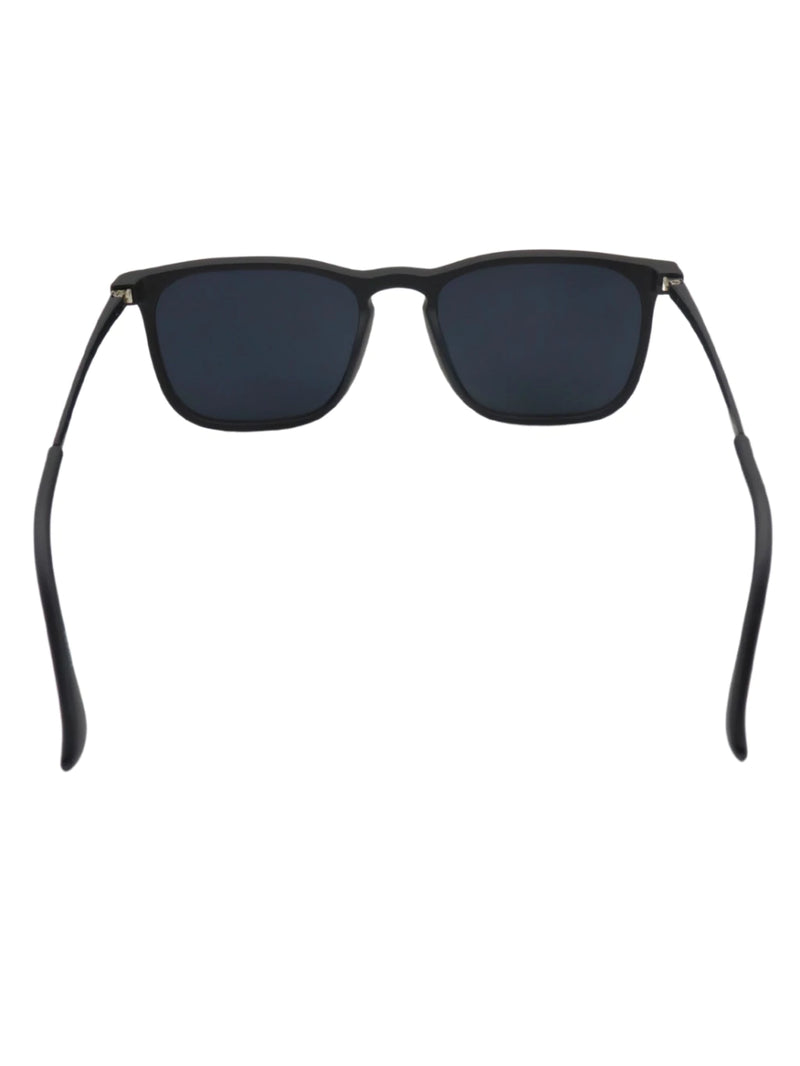 Óculos de sol polarizado Madrid Preto, estilo quadrado clássico vintage, proteção UV400, armação em acetato e metal, lentes de policarbonato, aro completo, unissex, ideal para moda praia e uso diário.