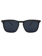 Óculos de sol polarizado Madrid Preto, estilo quadrado clássico vintage, proteção UV400, armação em acetato e metal, lentes de policarbonato, aro completo, unissex, ideal para moda praia e uso diário.